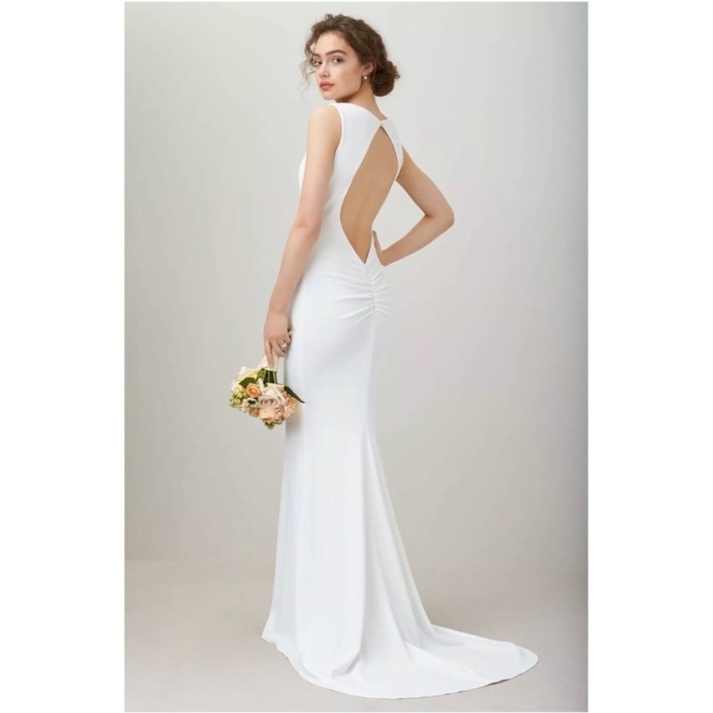 NEW Noel and Jean by Katie May “Theo” Low Back Crepe Mermaid Gown Size 10